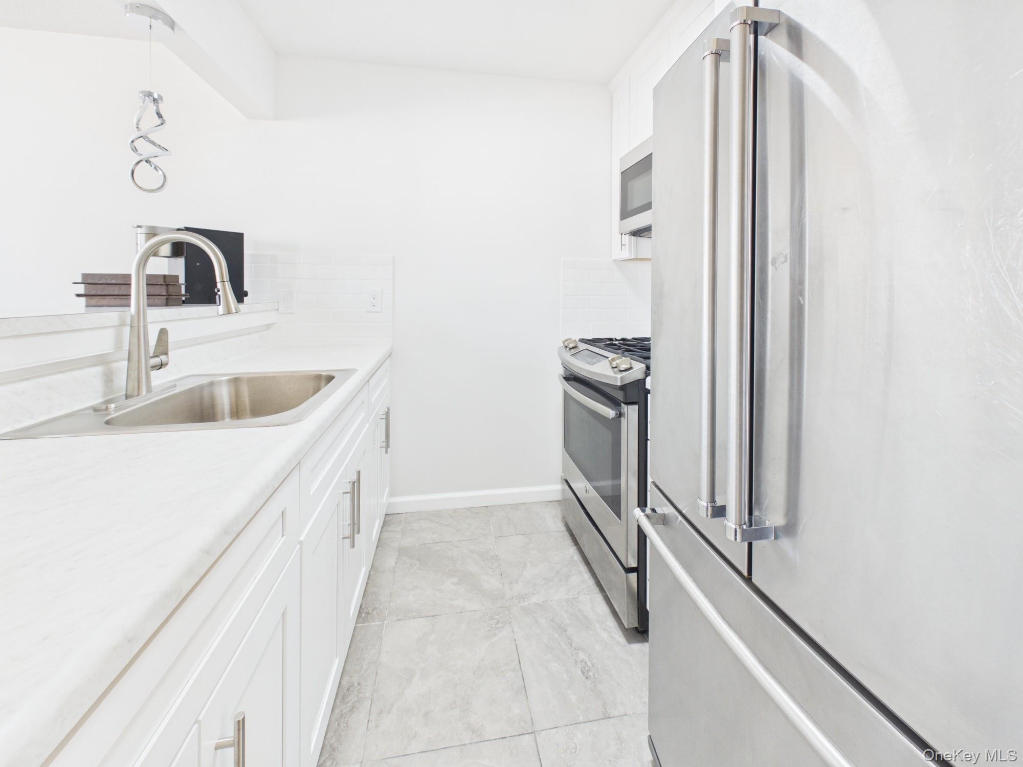 1222 Vyse Avenue – For Sale photo 10