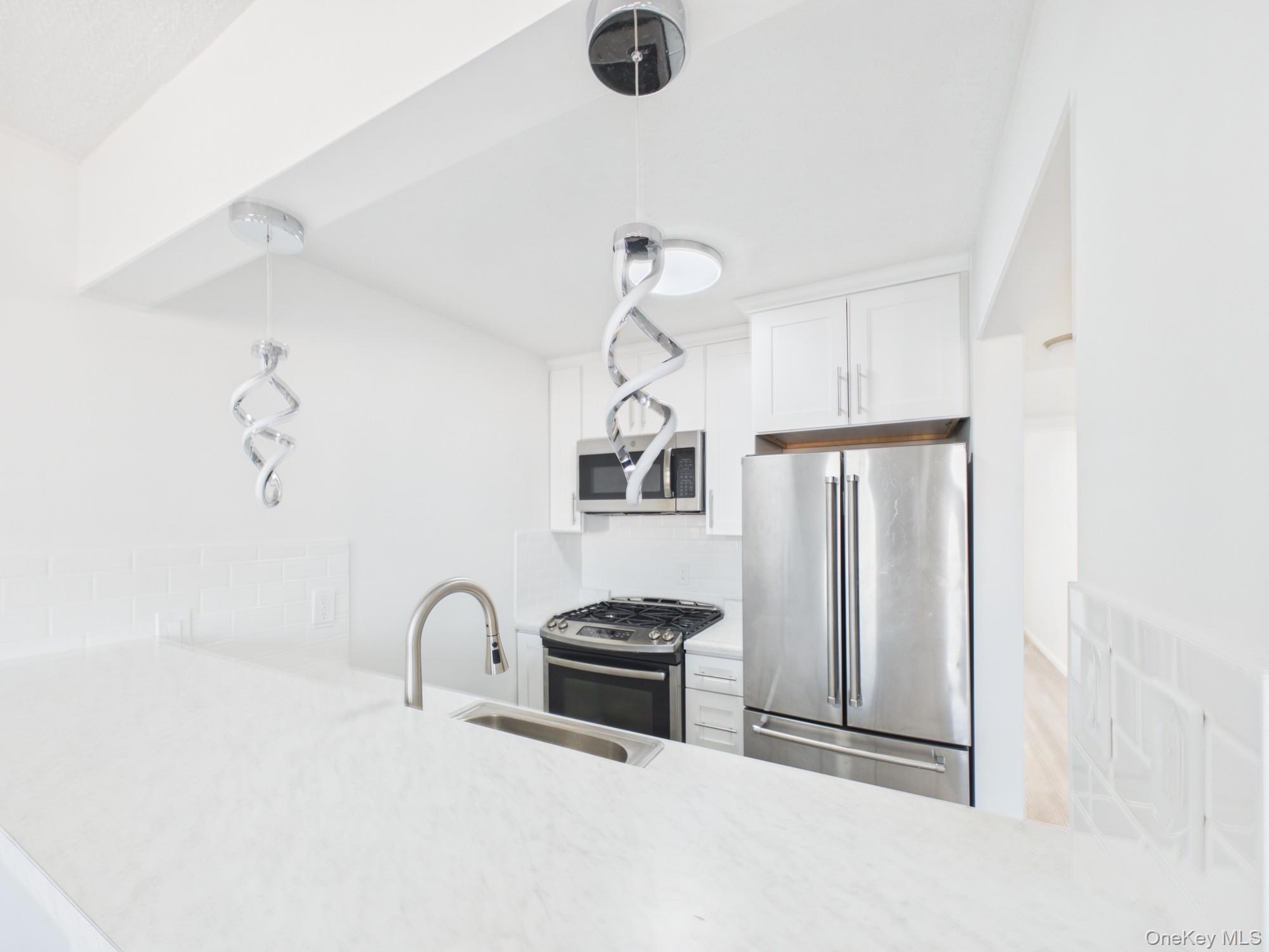 1222 Vyse Avenue – For Sale photo 14