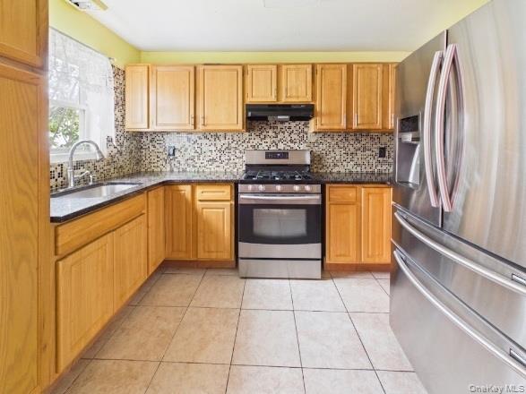 1222 Vyse Avenue – For Sale photo 3