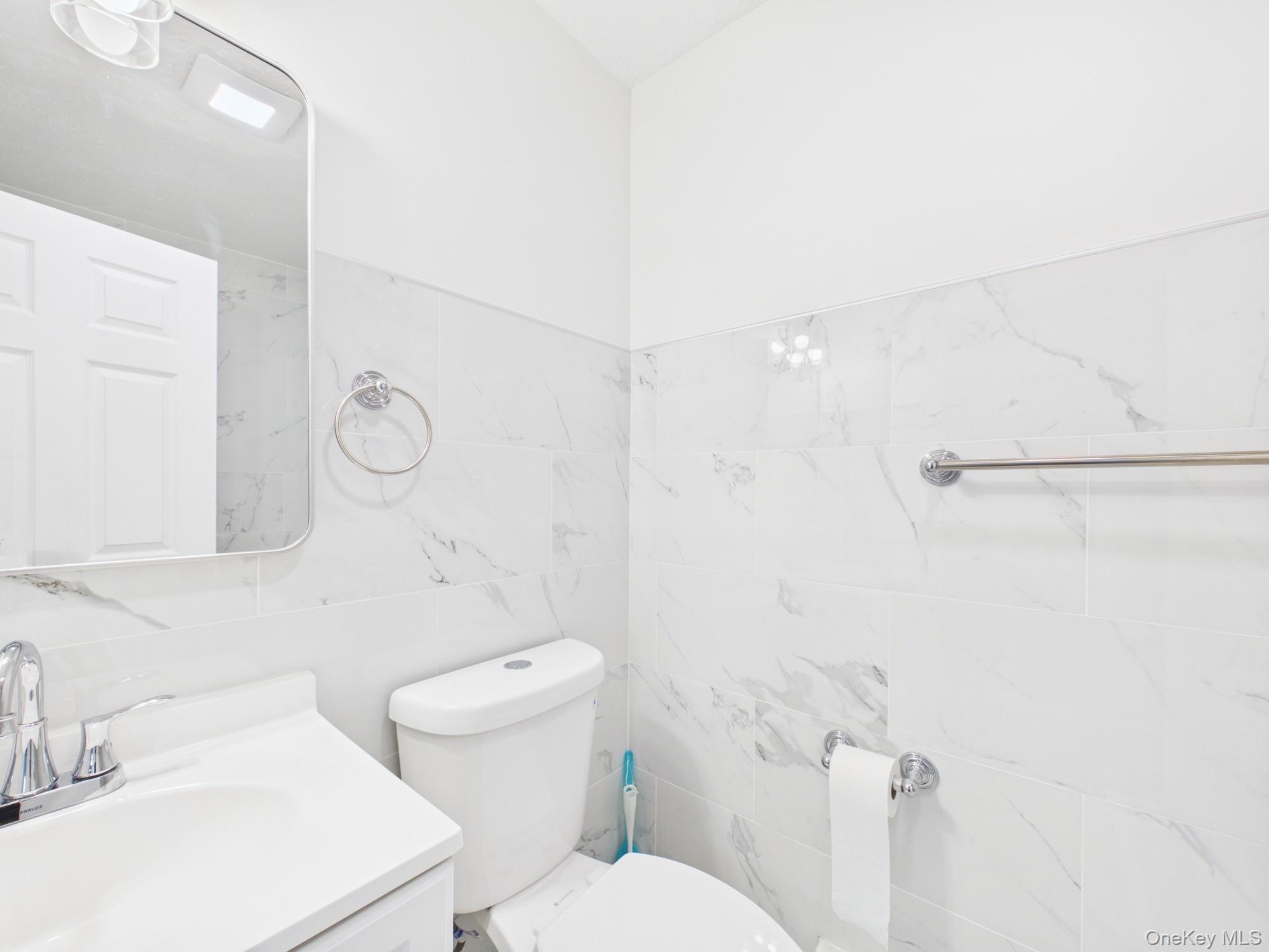 1222 Vyse Avenue – For Sale photo 16