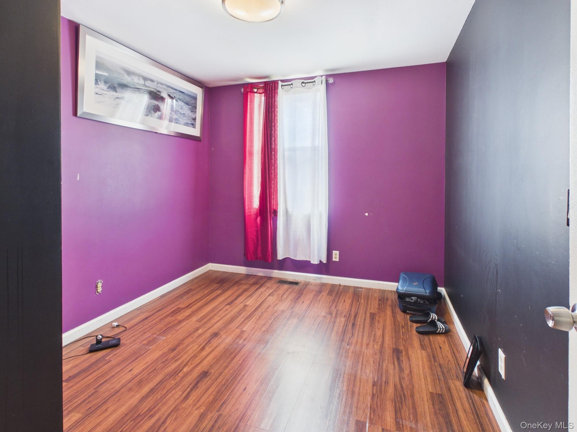 1222 Vyse Avenue – For Sale photo 21