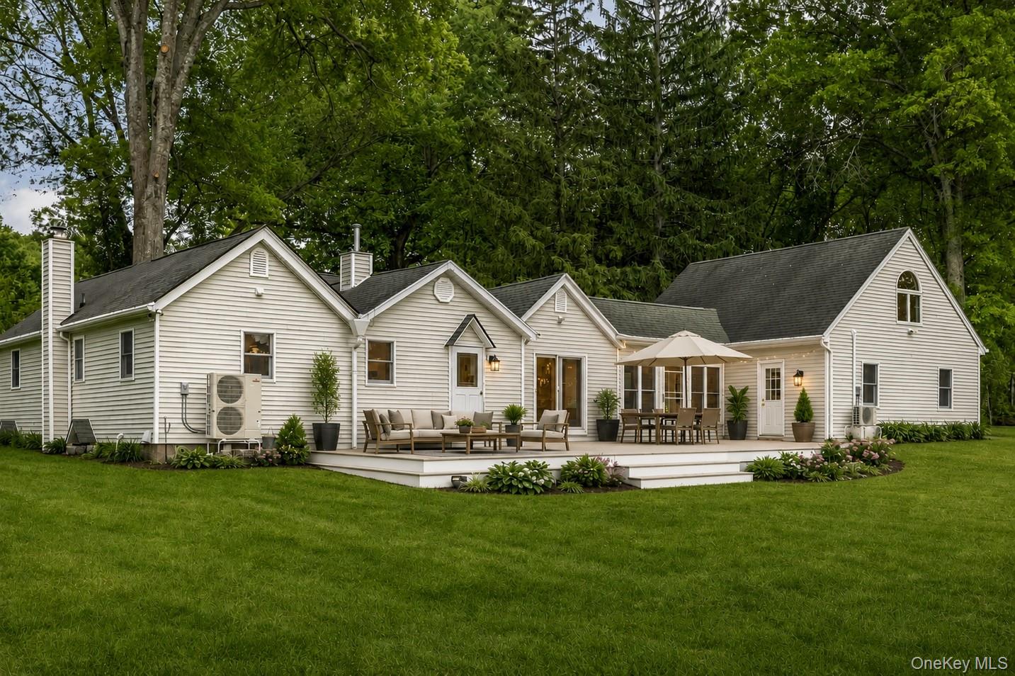 18 Military Lane – For Sale photo 8