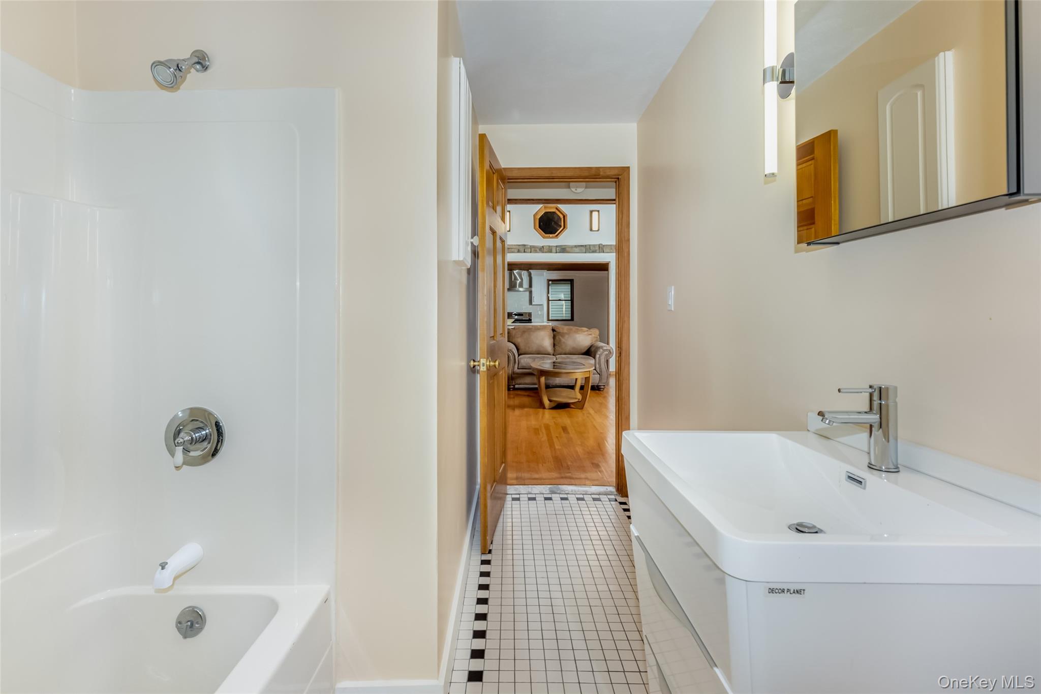 18 Military Lane – For Sale photo 7