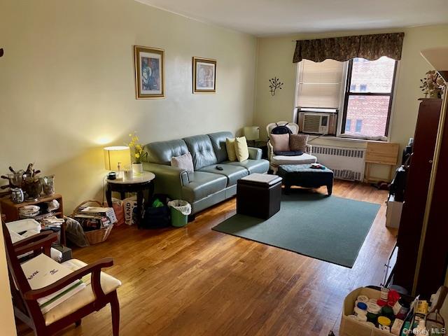 48-21 40th Street, Unit 4B photo 2