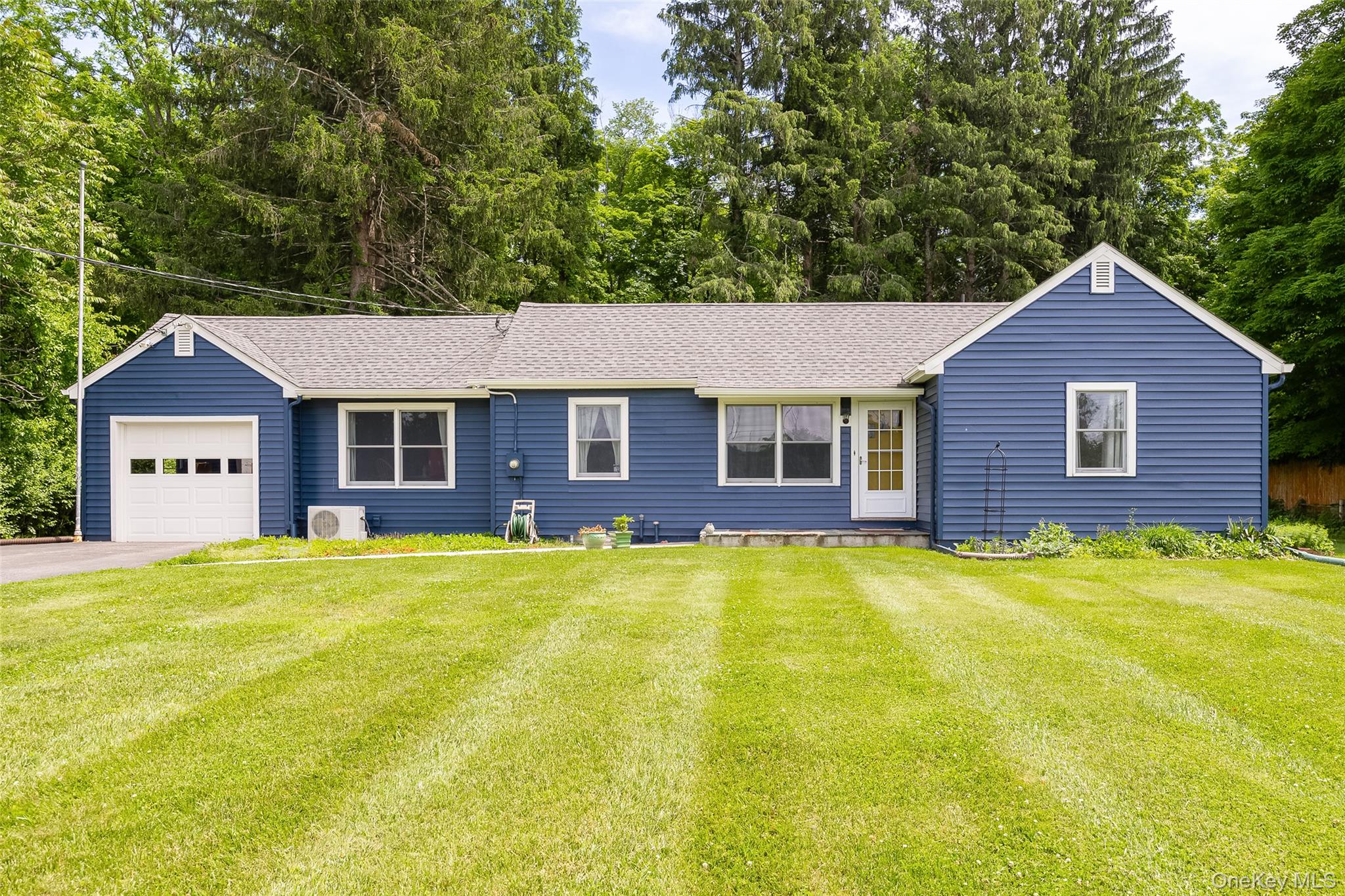 8 S Creek Road – For Sale