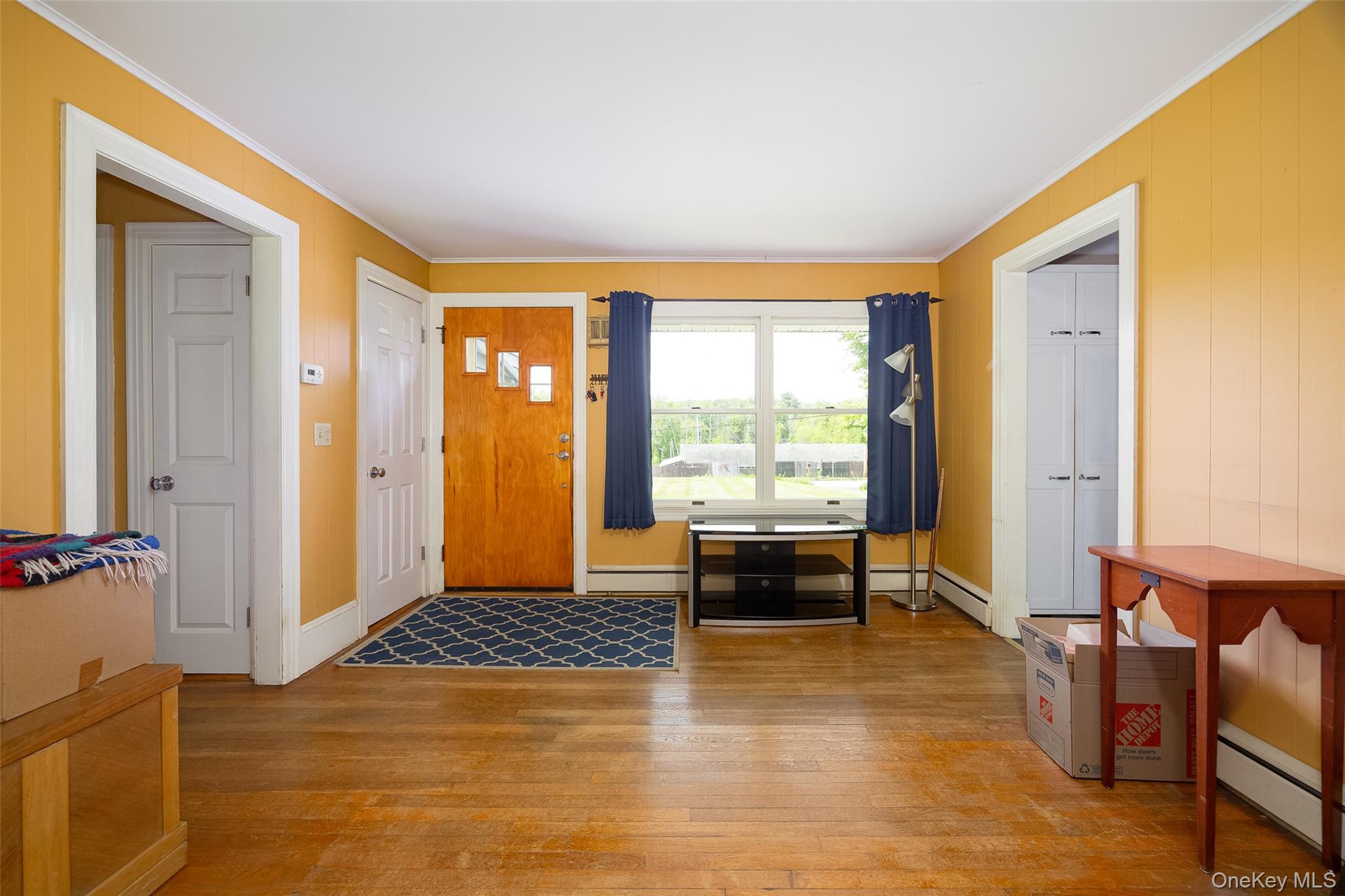 8 S Creek Road – For Sale photo 3