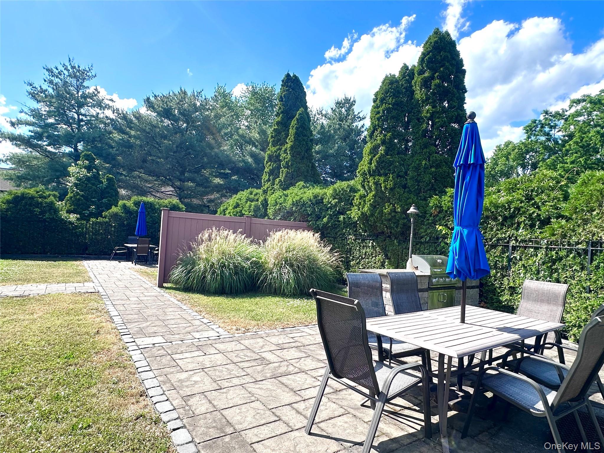 150 Rinaldi Boulevard, Unit A photo 33