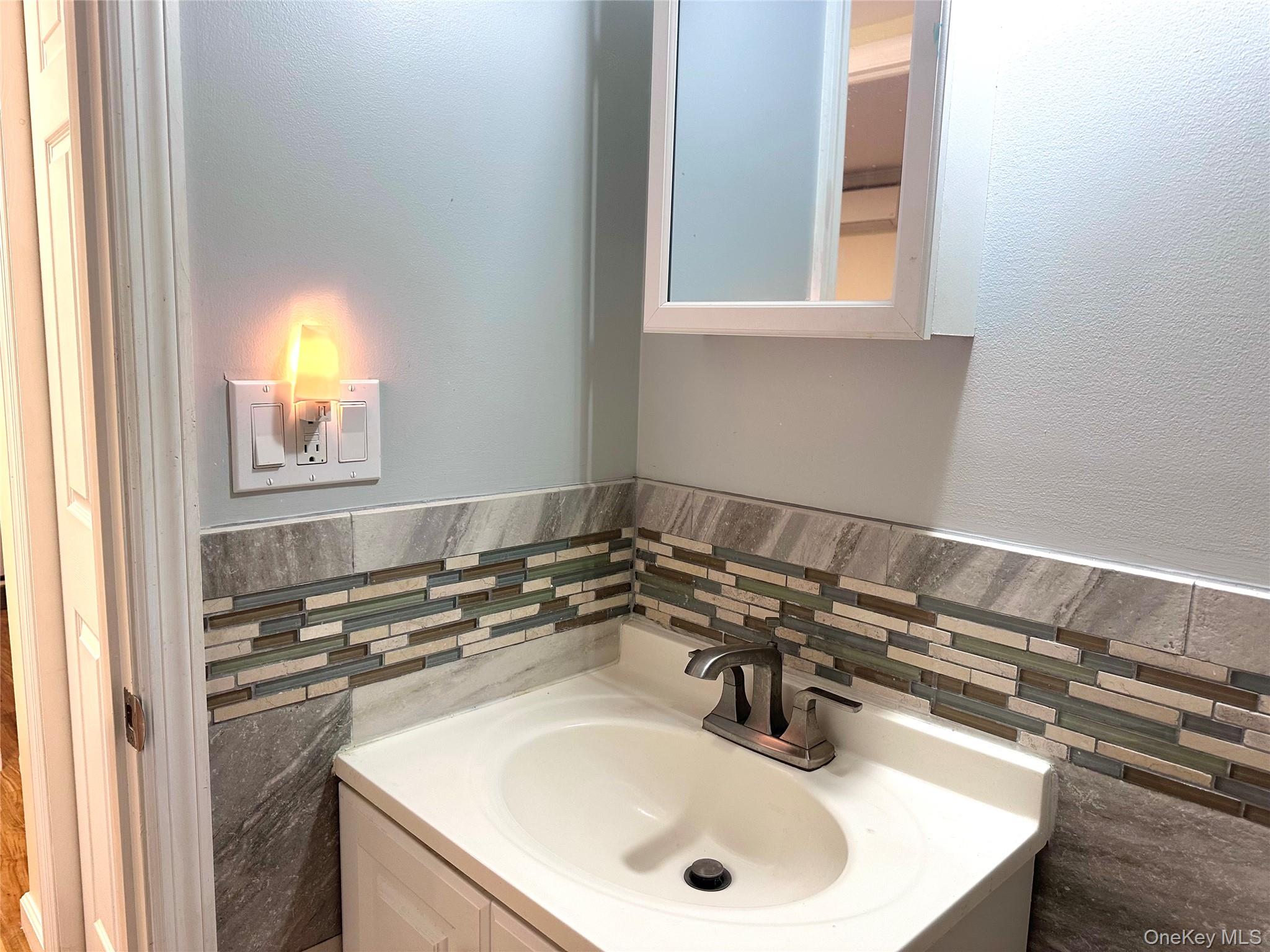 150 Rinaldi Boulevard, Unit A photo 19