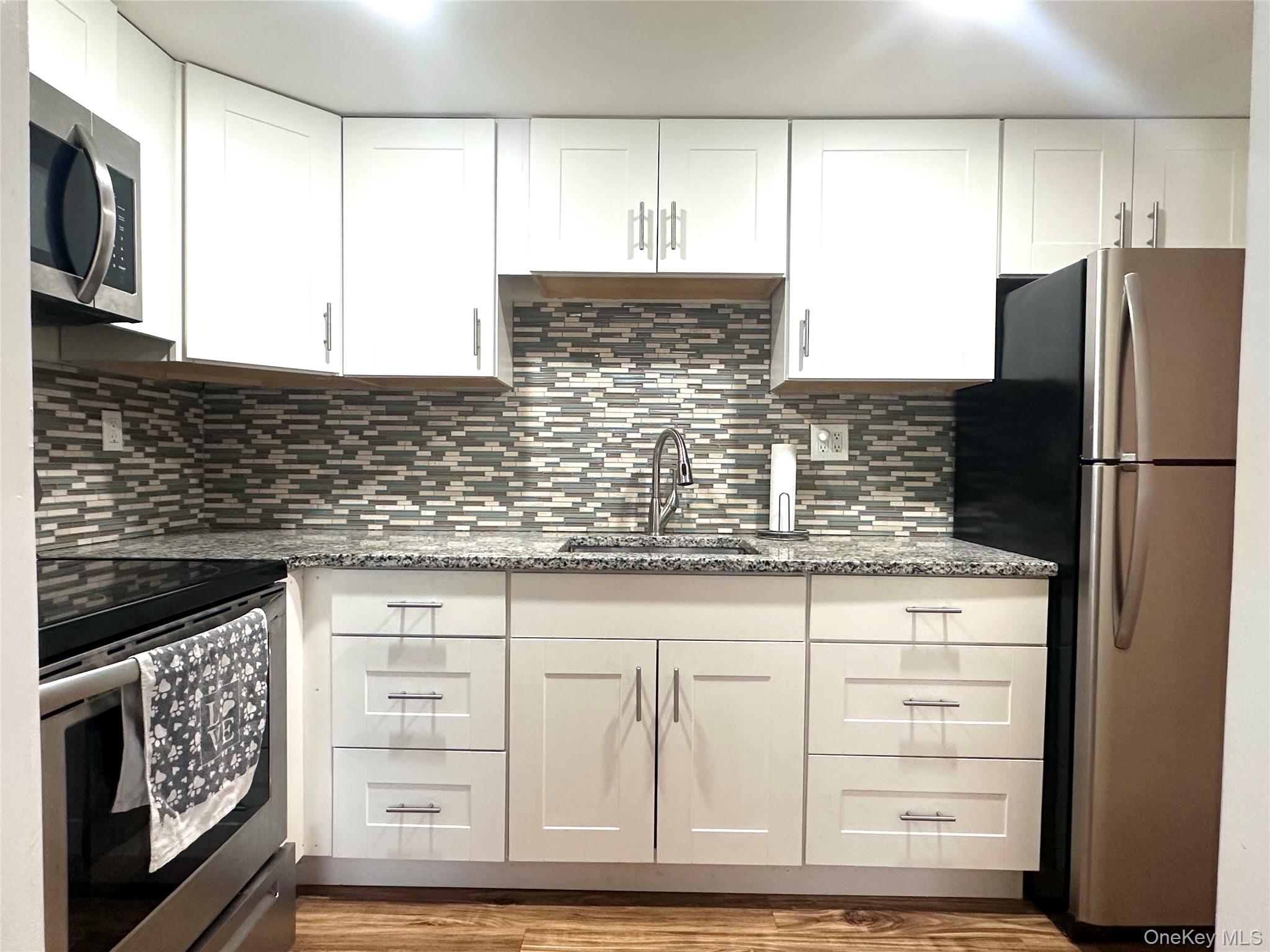 150 Rinaldi Boulevard, Unit A photo 9