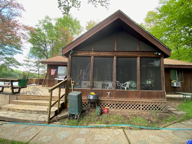 739 Lake View Drive, Unit Main Level photo 2