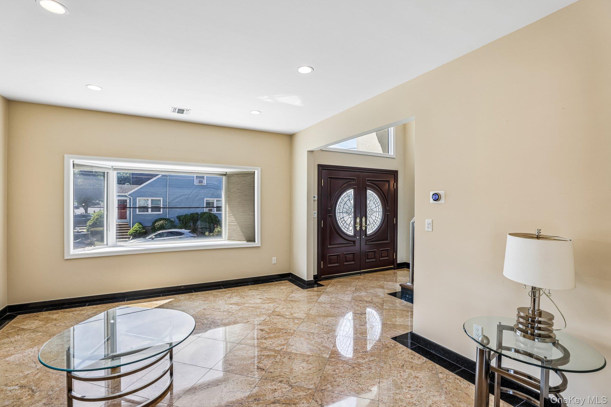 1218 Centre Street – For Sale photo 4