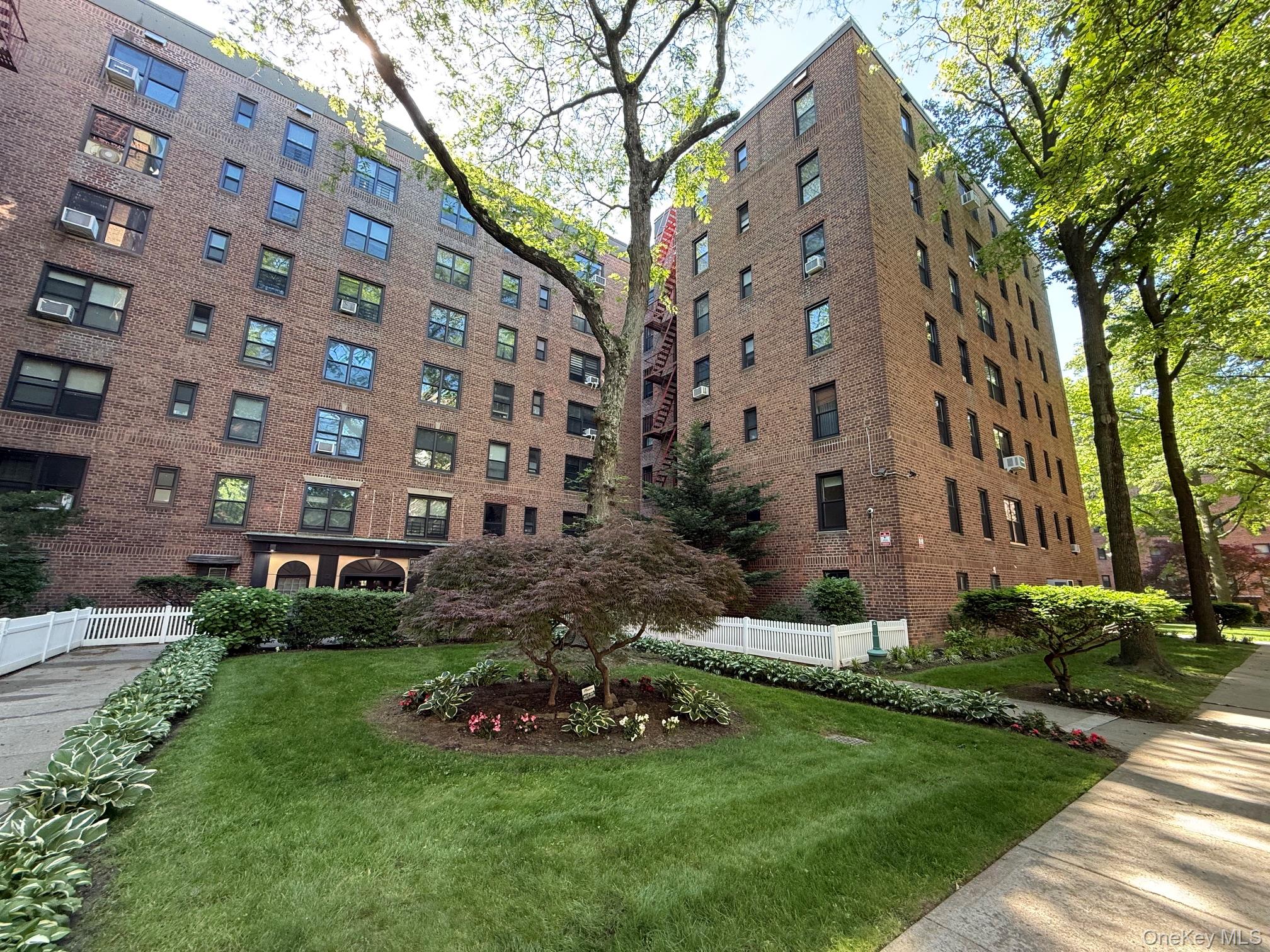 83-20 98 Street, Unit 2P