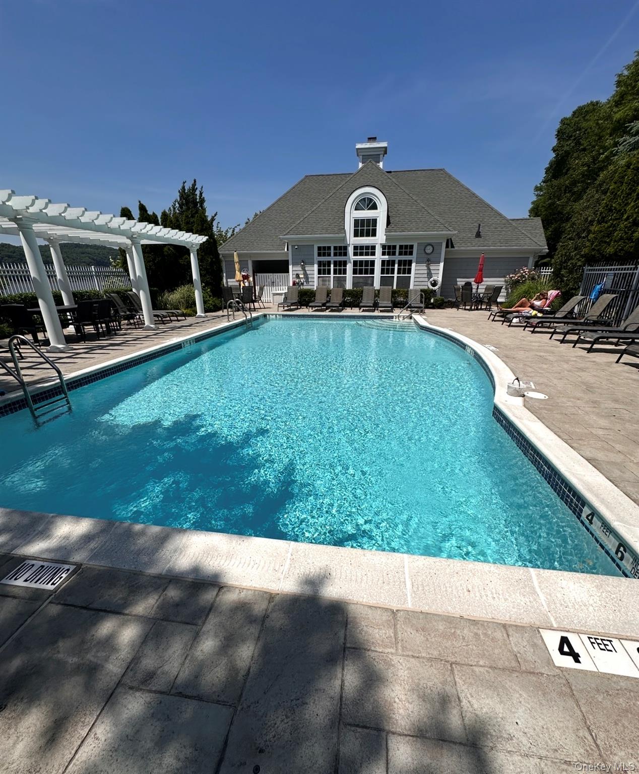 213 River View Drive – For Rent photo 17