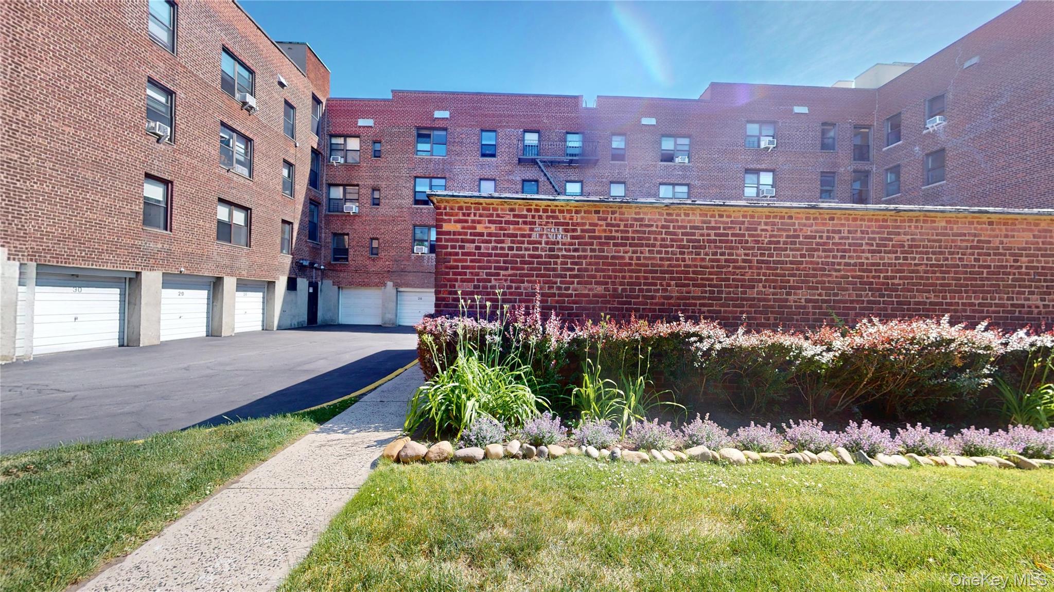 52-21 39th Road, Unit 2A photo 19
