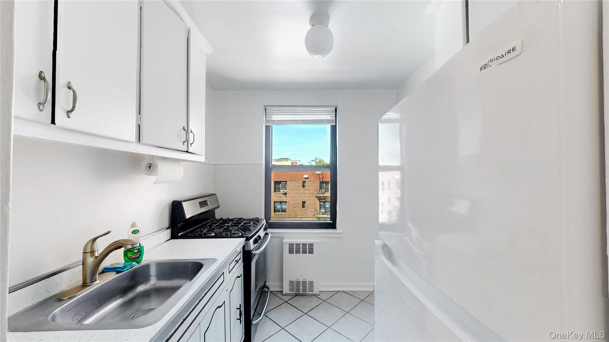 52-21 39th Road, Unit 2A photo 6