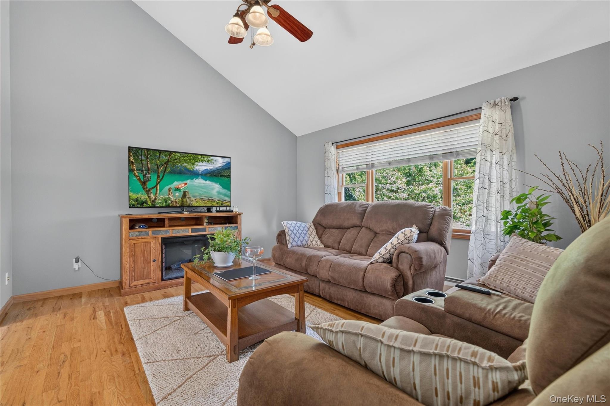 1019 Benjamin Vankeuren Drive – For Sale photo 10