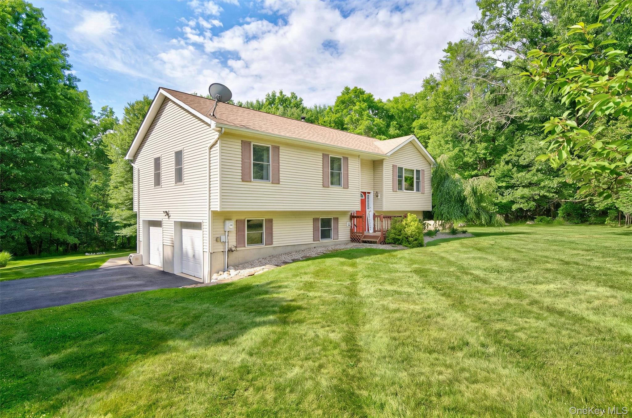 1019 Benjamin Vankeuren Drive – For Sale photo 4