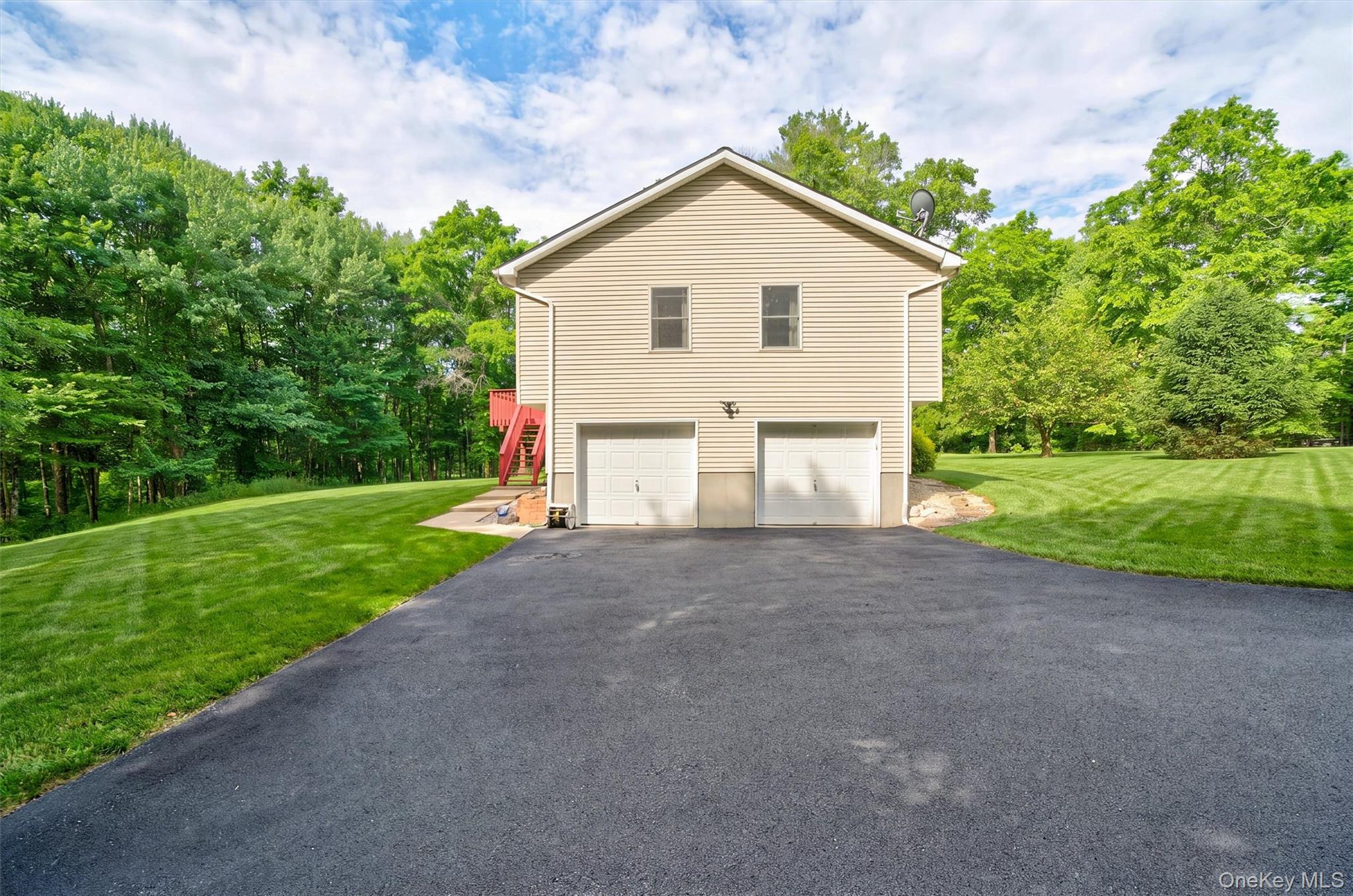 1019 Benjamin Vankeuren Drive – For Sale photo 6