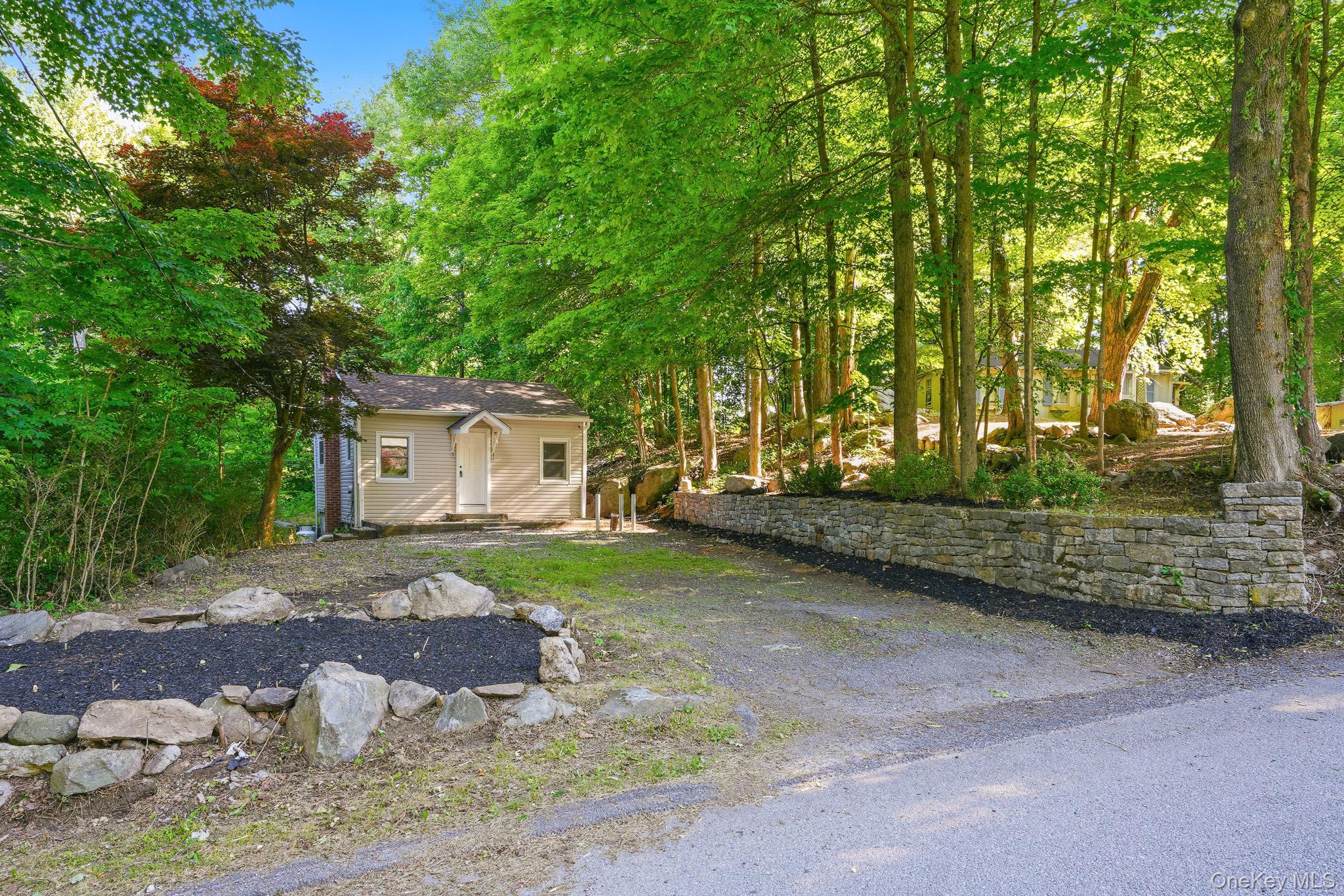 32 Lacona Drive – For Sale