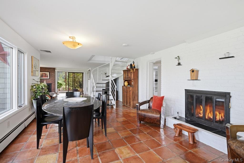 8 Idle Day Knoll – For Sale photo 7