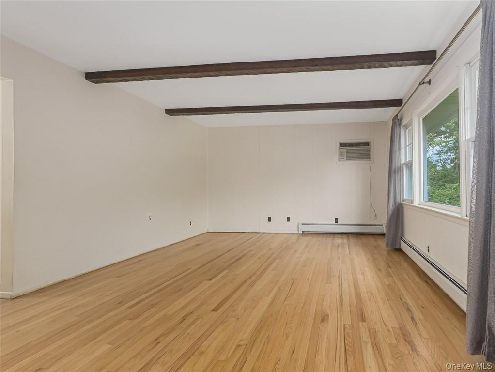 7 S Park Avenue – For Sale photo 9