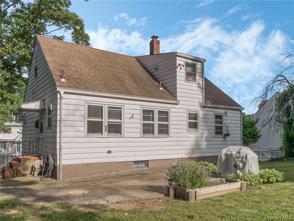 7 S Park Avenue – For Sale photo 23