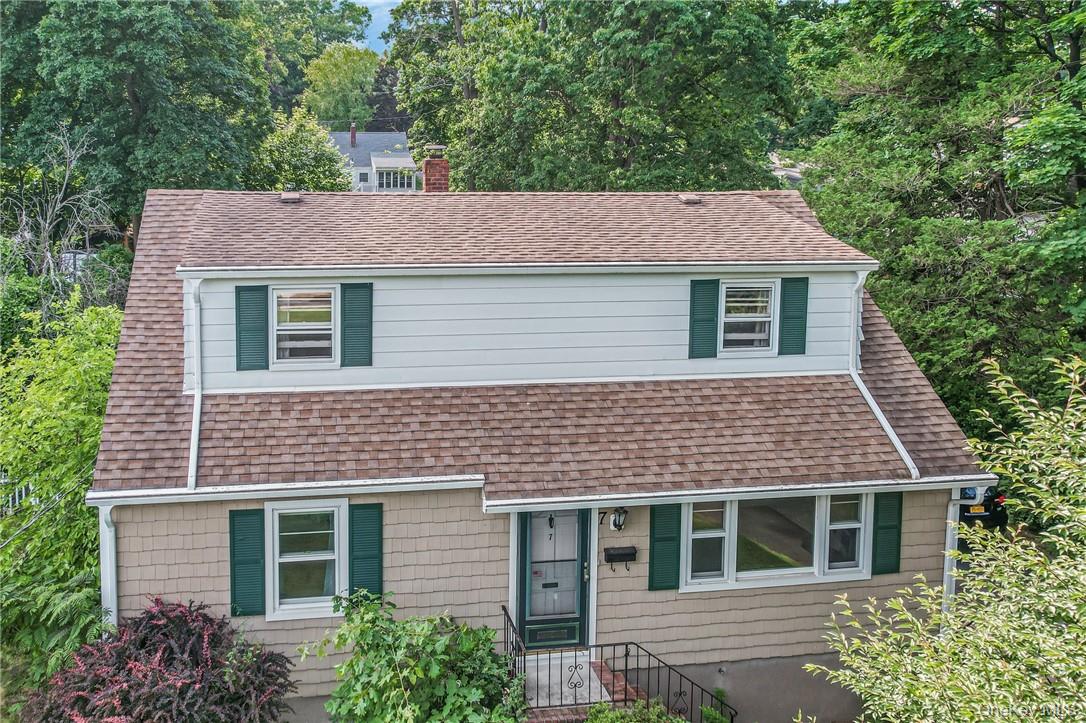 7 S Park Avenue – For Sale photo 2