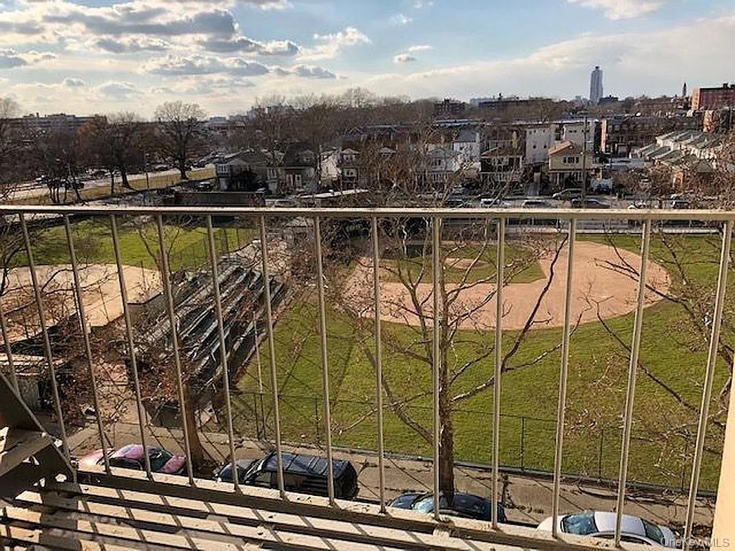 3080 Voorhies Avenue, Unit 5K photo 13