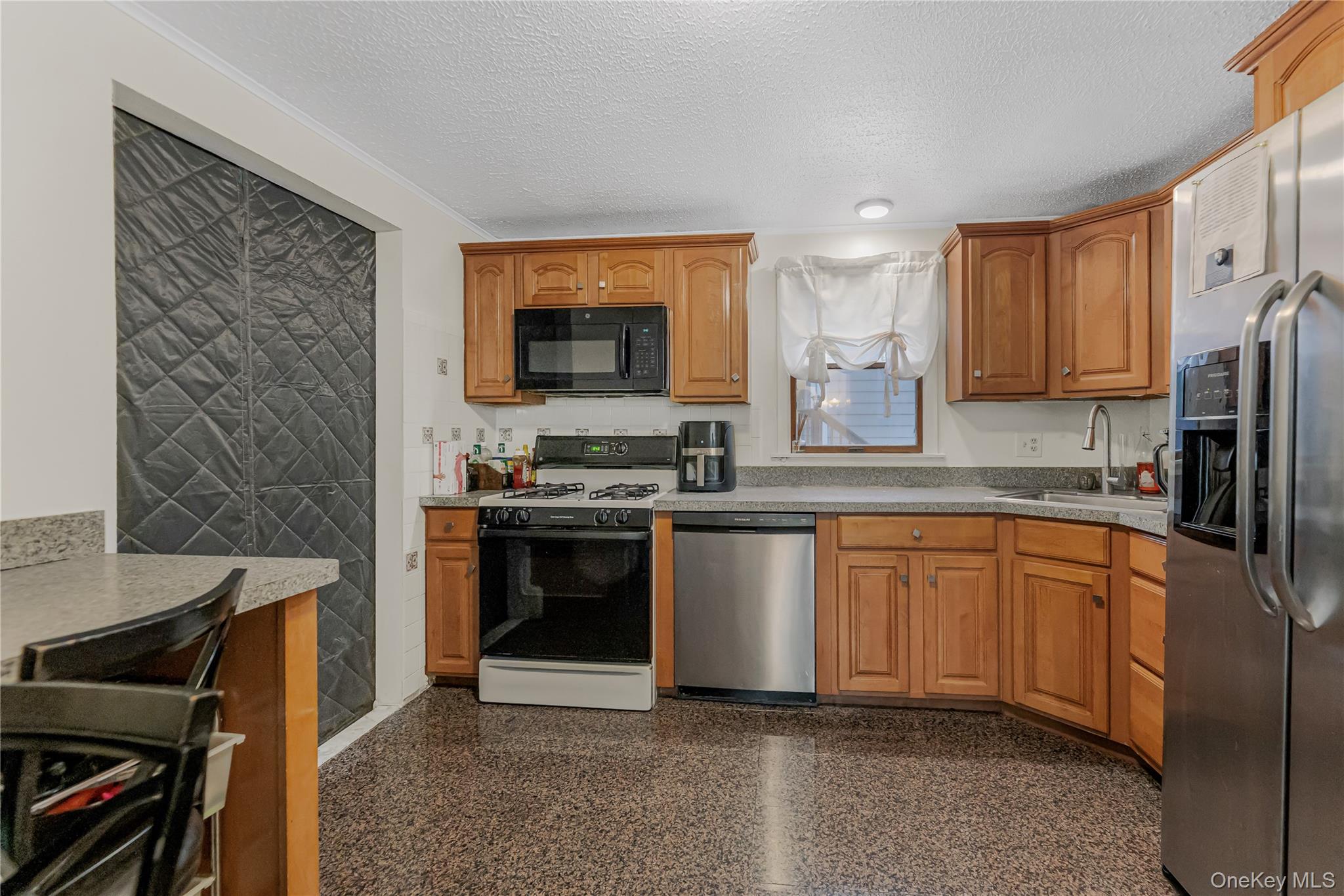 82 Riverdale Avenue – For Sale photo 7