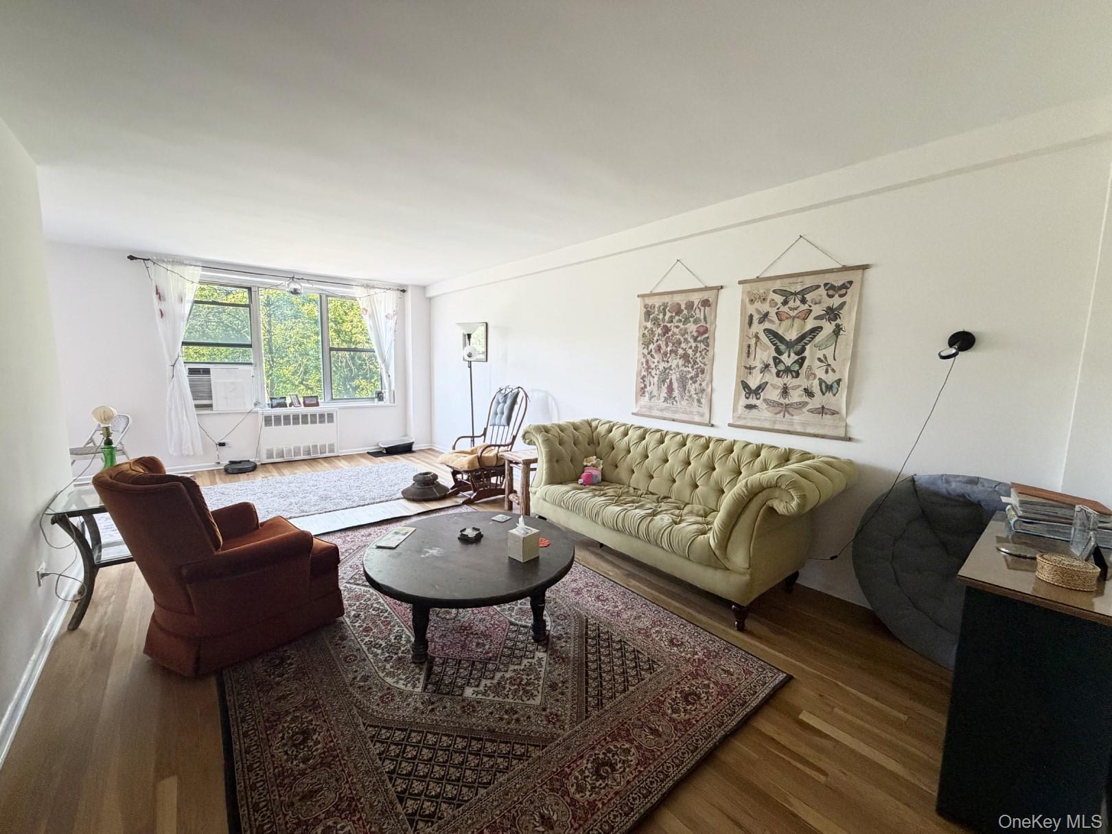 209-15 18th Avenue, Unit 4K photo 3