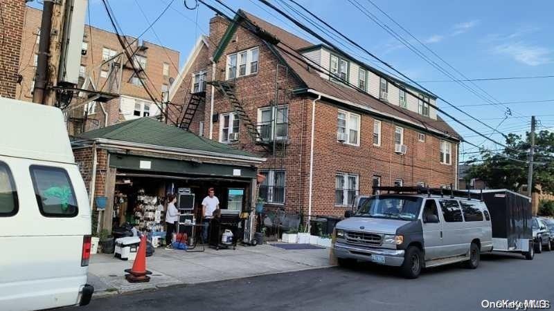 79-01 45 Avenue – For Sale photo 5