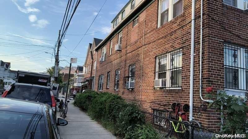 79-01 45 Avenue – For Sale photo 3