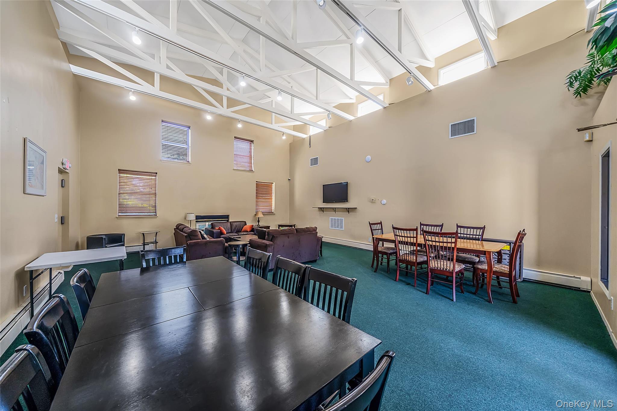 2397 Union Blvd, Unit 8a photo 22