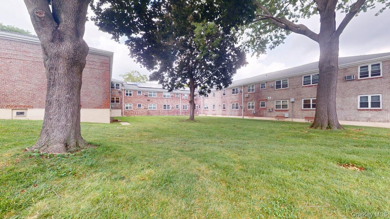 150-28 Jewel Avenue, Unit 1 photo 26