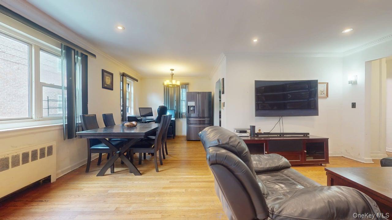 150-28 Jewel Avenue, Unit 1 photo 6
