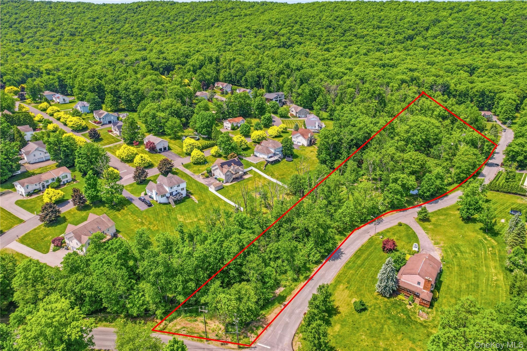 27 Van Tassel Court – For Sale photo 2
