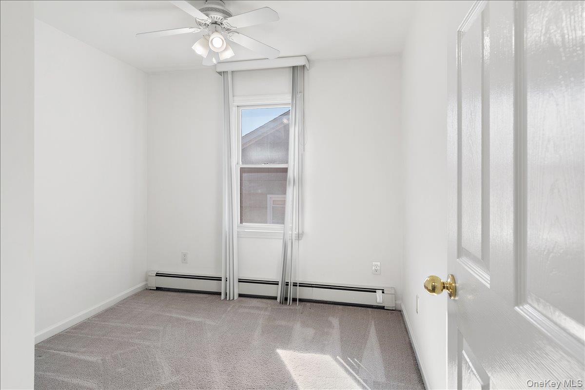 27 Woodside Avenue, Unit Apt B photo 8