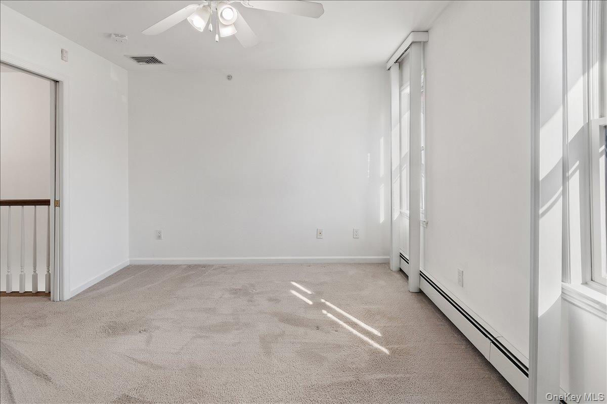 27 Woodside Avenue, Unit Apt B photo 10