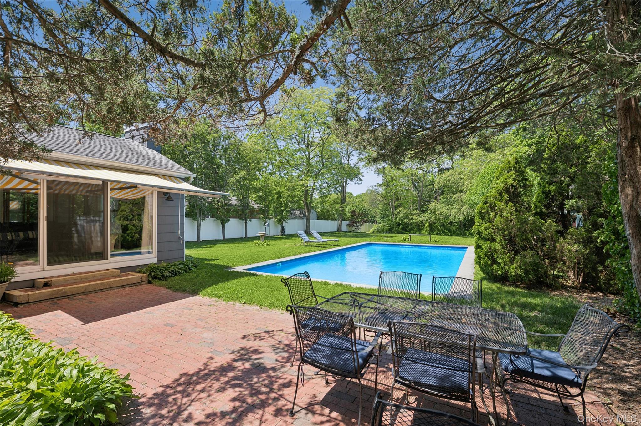 16 Union Avenue – For Sale photo 27