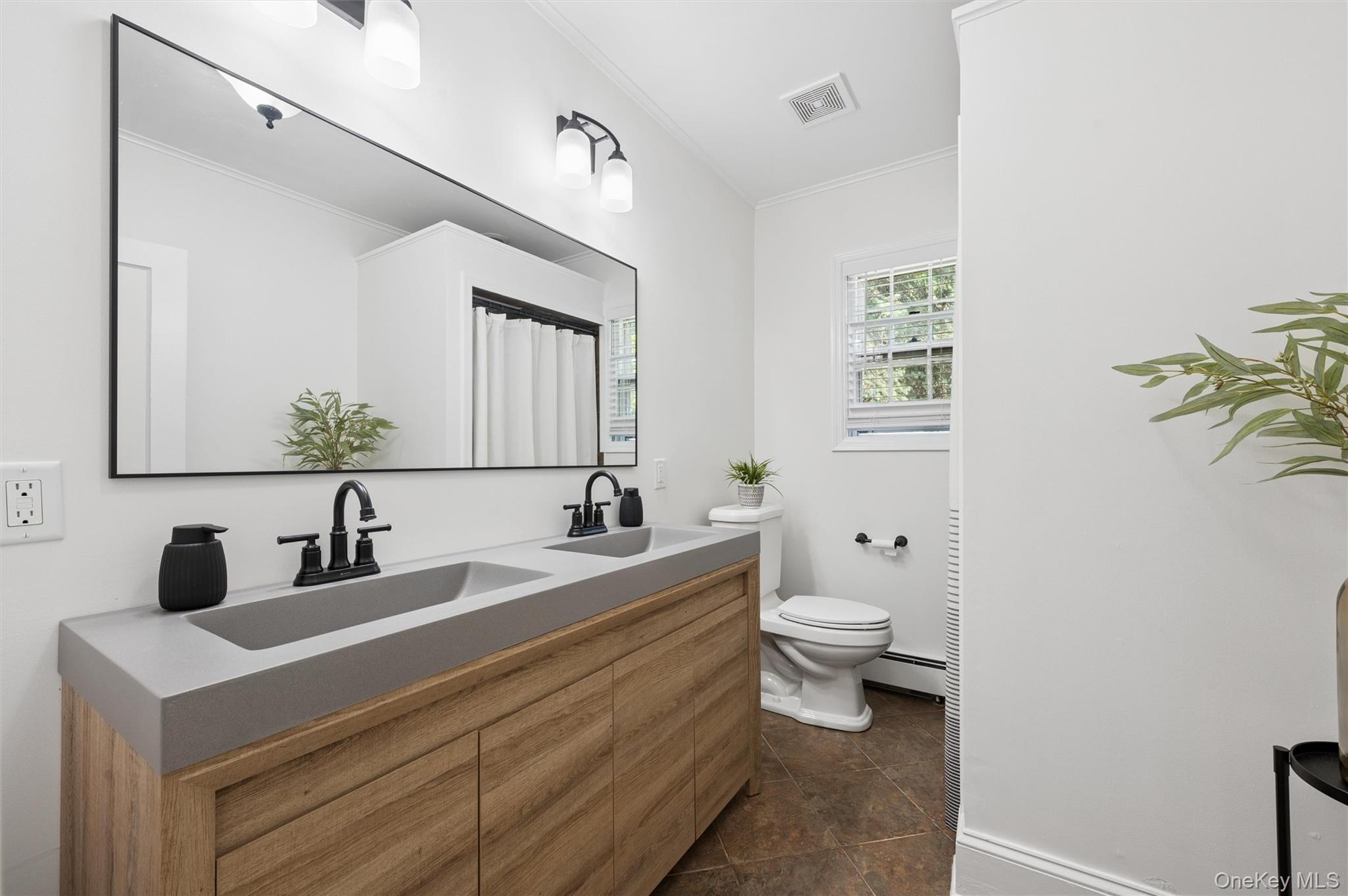 16 Union Avenue – For Sale photo 13
