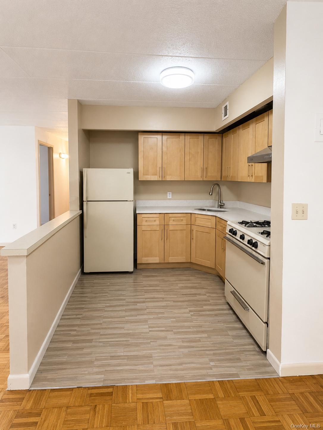 134-46 Maple Avenue, Unit 5B photo 7
