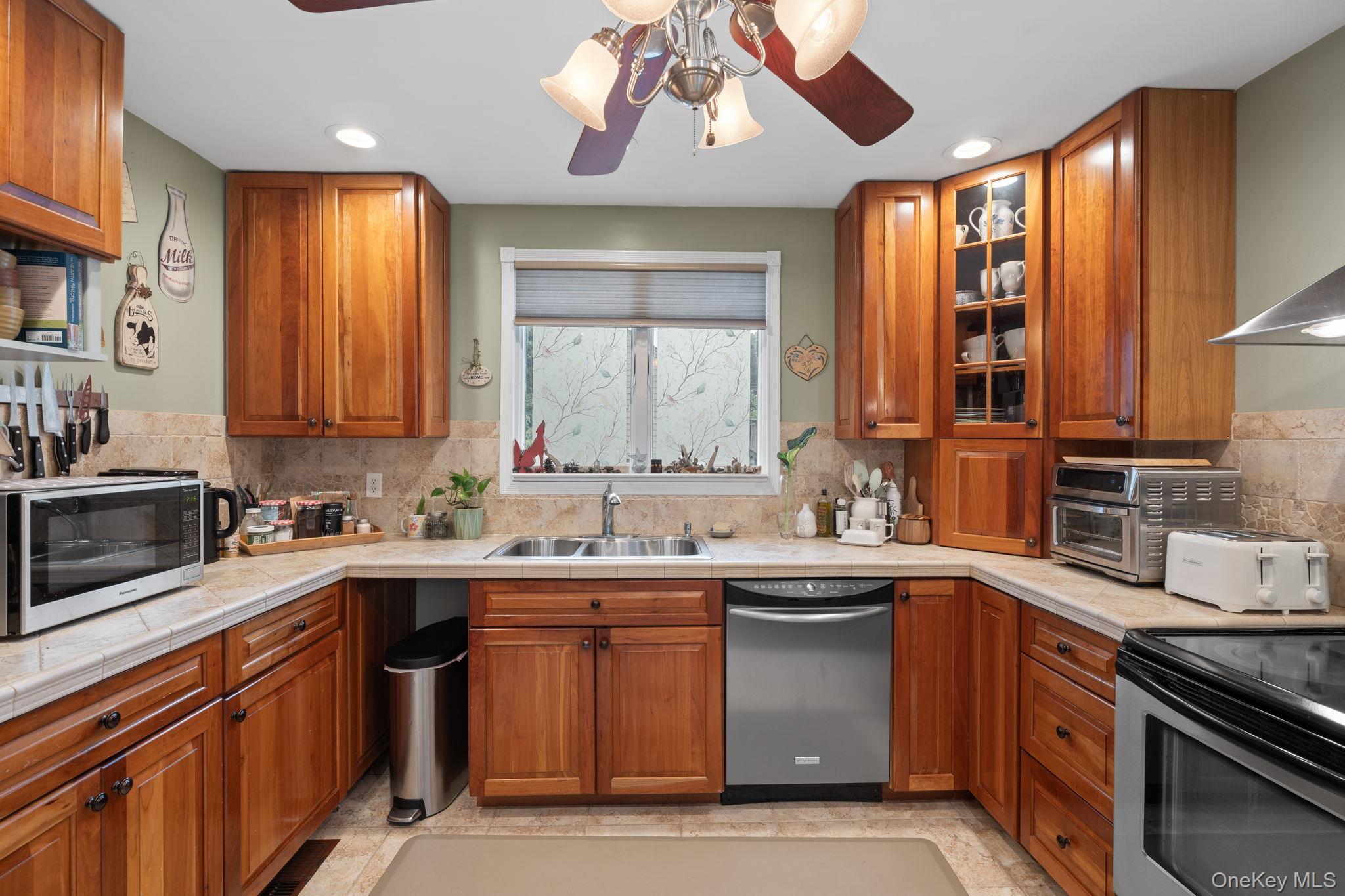 35 Highland Avenue – For Sale photo 2