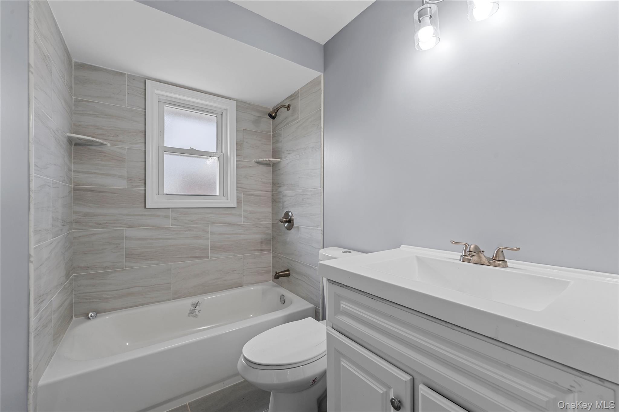 474 Roy Street – For Sale photo 13