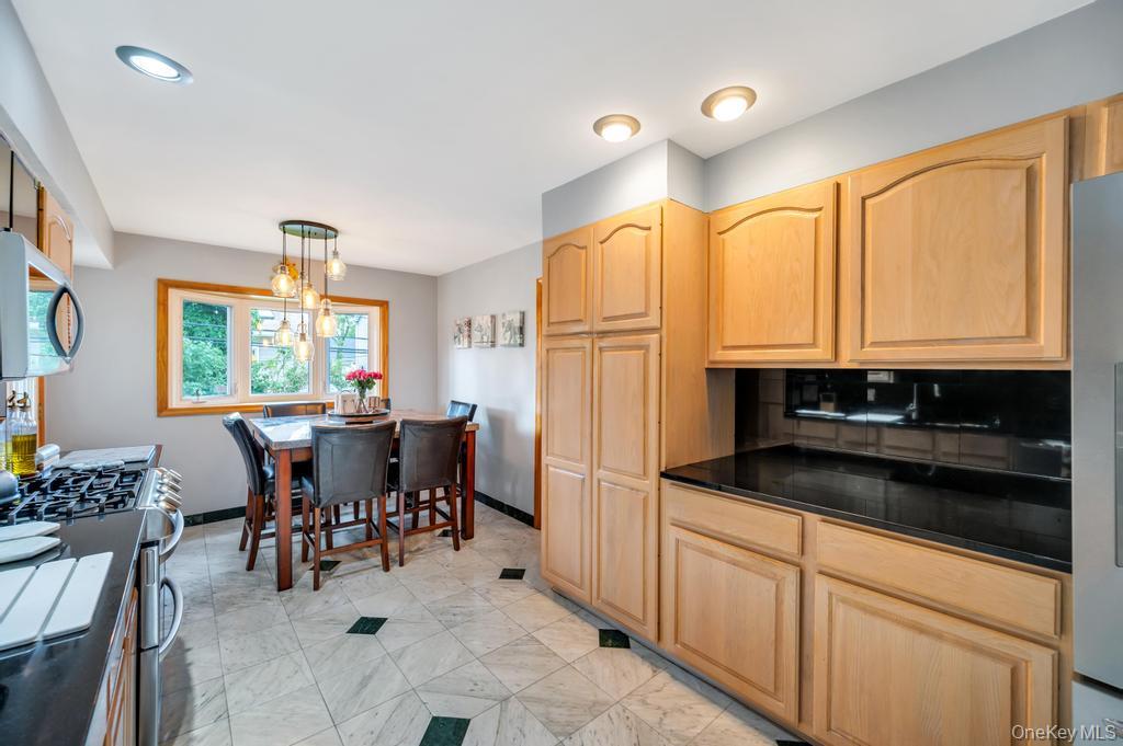 372 Hungry Harbor Road – For Sale photo 14