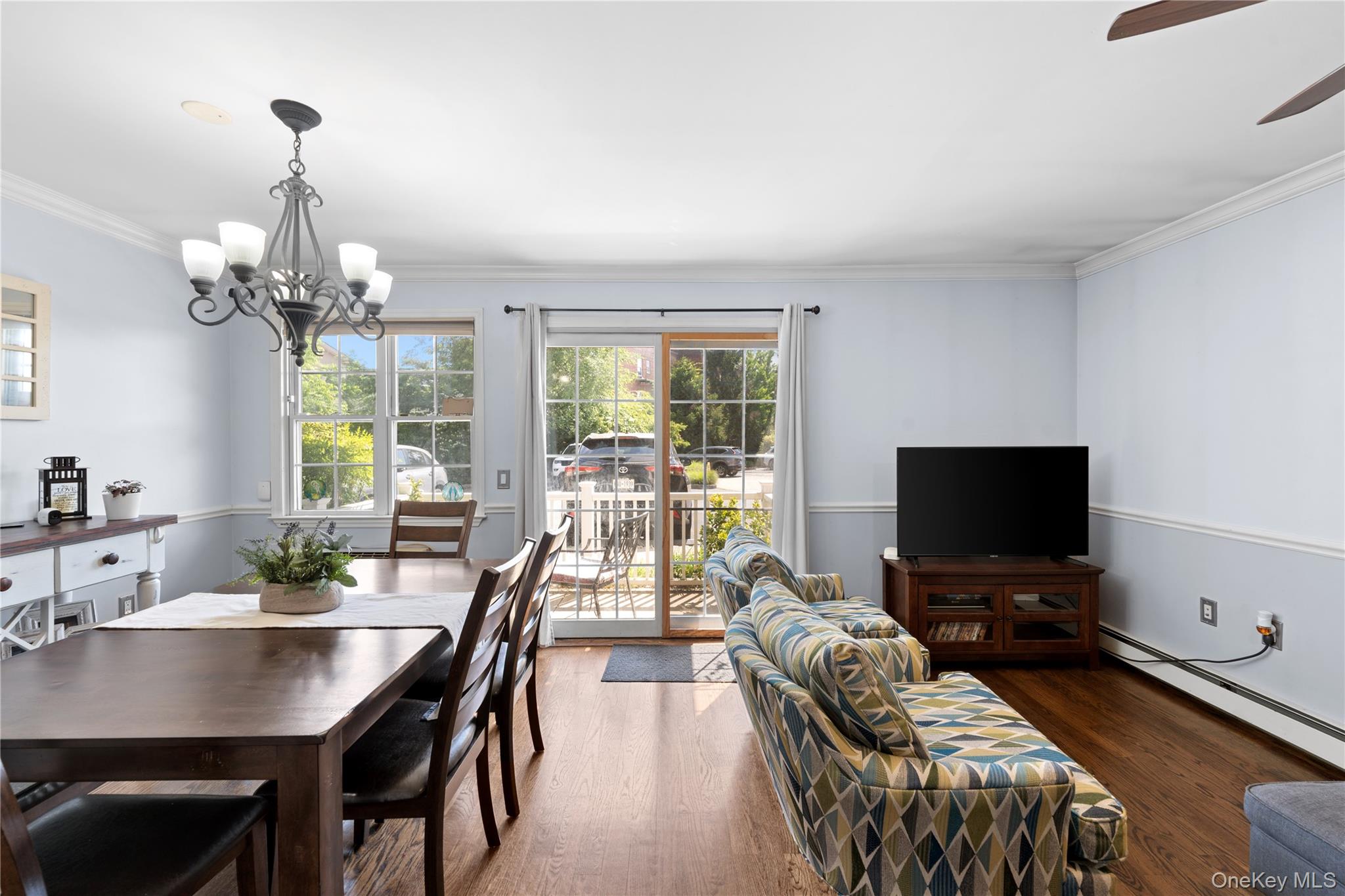 9452 Magnolia Court, Unit 1B photo 3