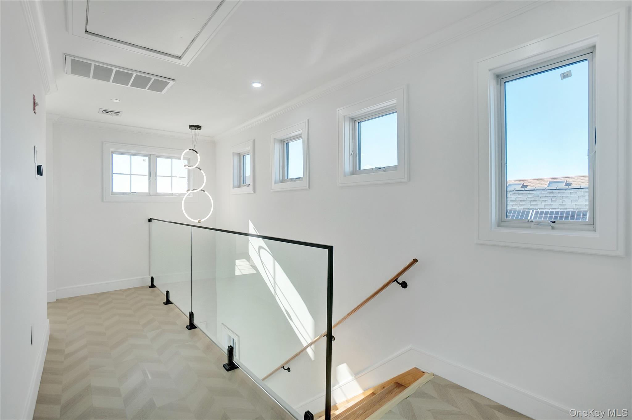 14 James Street – For Sale photo 13