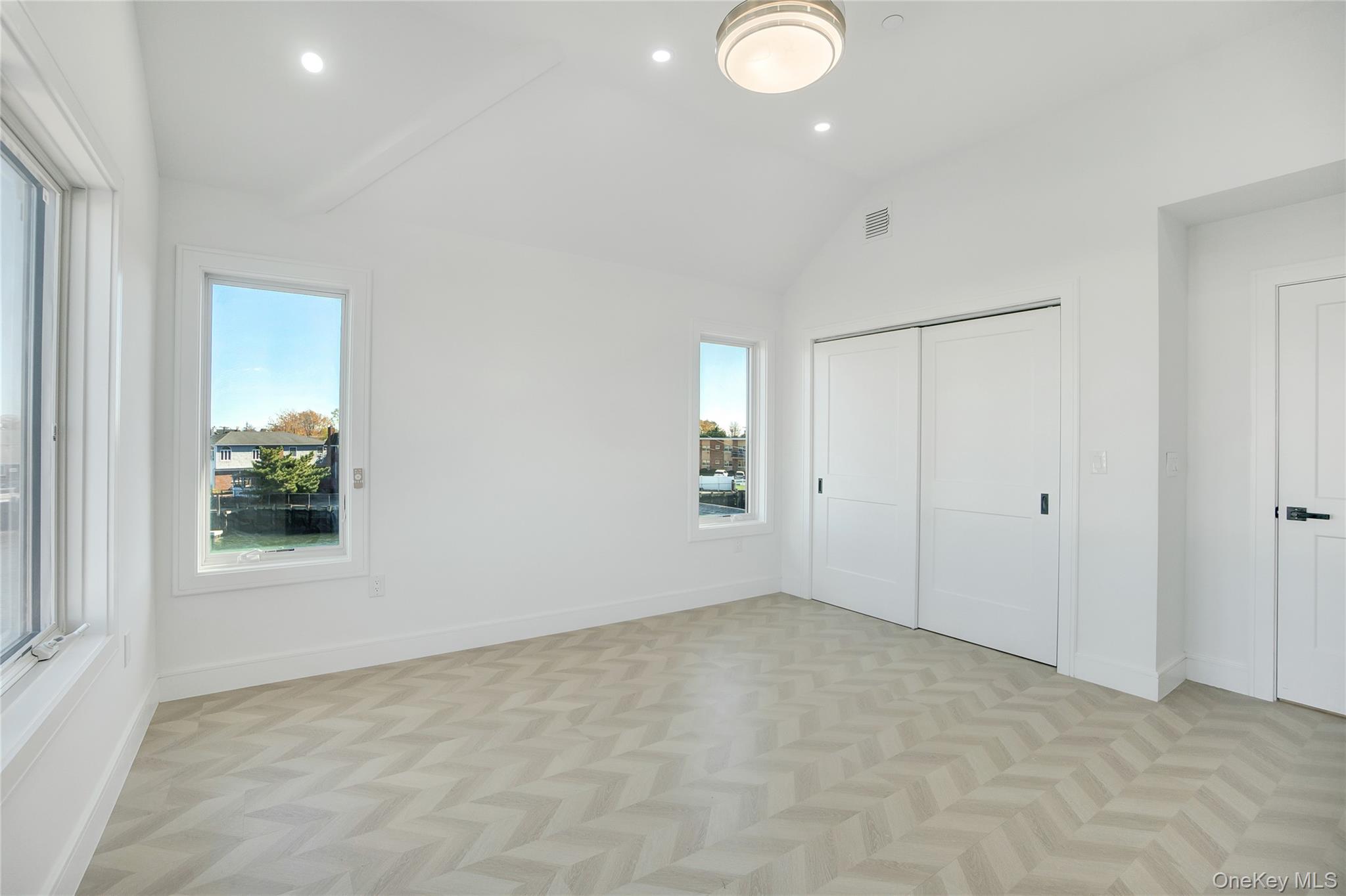 14 James Street – For Sale photo 21
