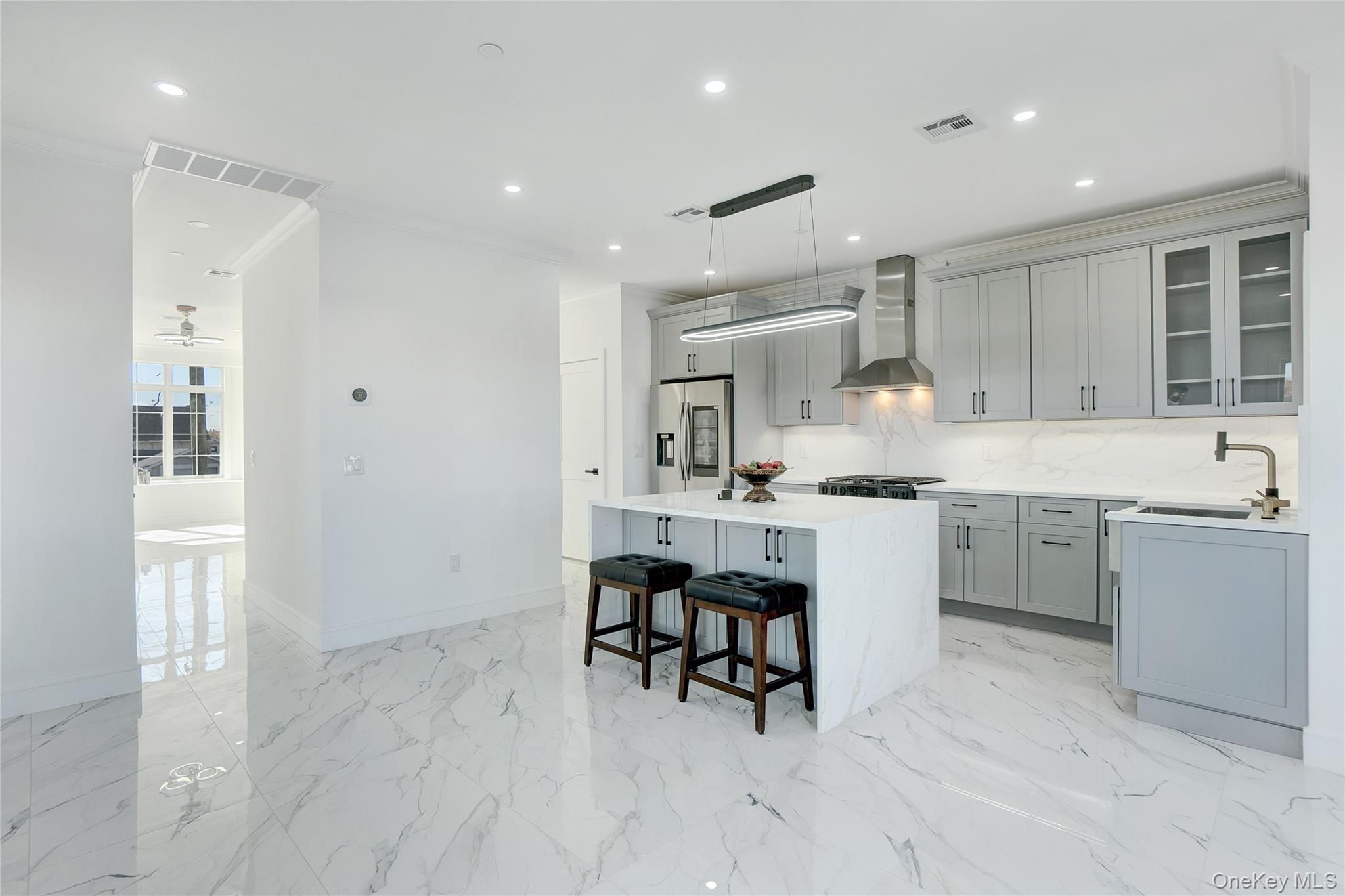 14 James Street – For Sale photo 9