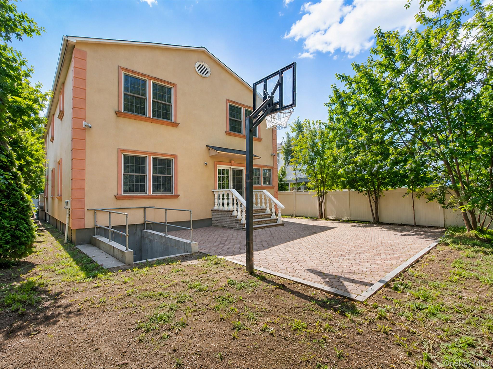 45 Yennicock Avenue – For Sale photo 37