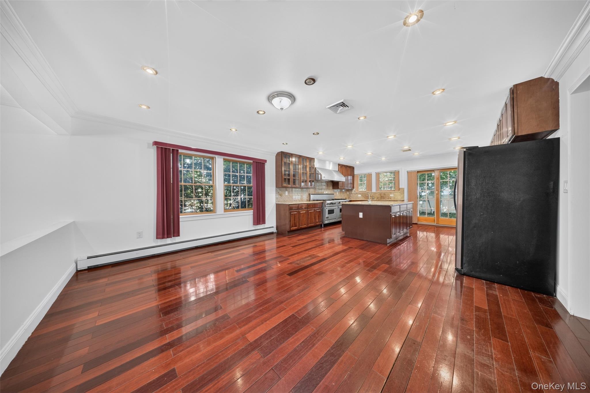 45 Yennicock Avenue – For Sale photo 10